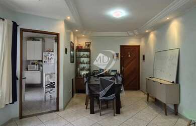 Imagem: O apartamento possui 3 Dormitórios, 1 Banheiro, 2 Vagas na