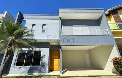 Imagem: A casa em condomínio possui 4 Dormitórios, 5 Banheiros, 4