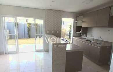 Imagem 5: Casa Sobrado para aluguel possui 140 m² com 03 quartos no Bairro Granja...