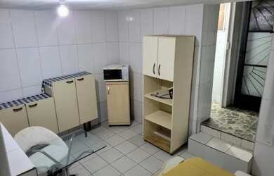 Imagem 2: Duplex 40m2 mobiliado, microondas, Wifi, garagem, só p/1 homem não fumante