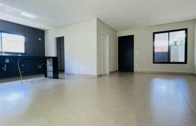 Imagem 11: Casa à venda em Atibaia com 3 suítes, localizada em bairro de Alto Padrão