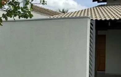 Imagem: A casa em condomínio possui 3 Dormitórios, 3 Banheiros, 2