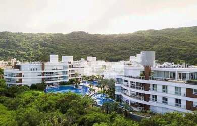 Imagem: O apartamento possui 4 Dormitórios, 5 Banheiros, 3 Vagas na