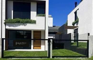 Imagem: A casa à venda possui 2 Dormitórios, 2 Banheiros, 2 Vagas