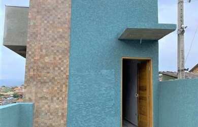 Imagem: A casa possui 2 Dormitórios, 1 Banheiro, 2 Vagas na garagem