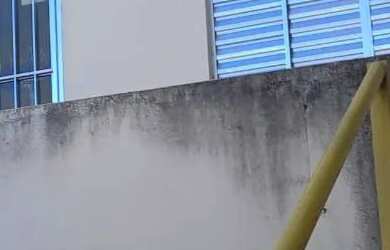 Imagem: A kitnet possui 1 Dormitório, 1 Banheiro e 1 Vaga na garagem