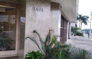 Imagem: O apartamento possui 4 Dormitórios, 4 Banheiros, 1 Vaga na