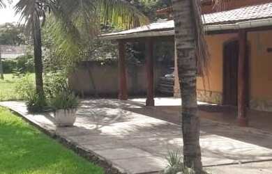 Imagem: A casa possui 2 Dormitórios, 3 Banheiros, 1 Vaga na garagem