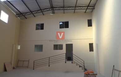 Imagem 1: Galpão/Depósito/Armazém para aluguel possui 300 metros quadrados