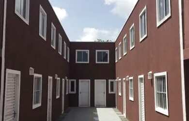 Imagem: A casa em condomínio possui 2 Dormitórios, 1 Banheiro, 40m²