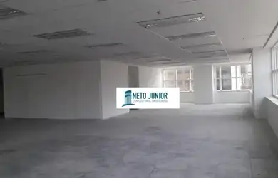 Imagem: O depósito possui 218m² de Área e está localizado em Vila