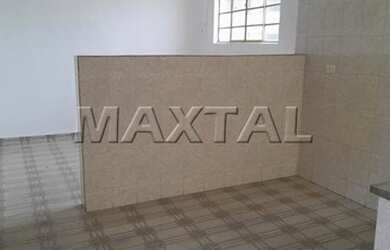 Imagem: A casa possui 2 Dormitórios, 1 Banheiro, 1 Vaga na garagem