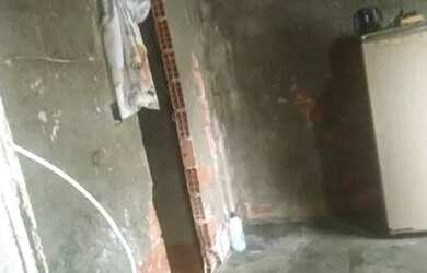 Imagem: A casa possui 1 Dormitório, 1 Banheiro e está localizado