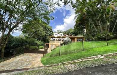 Imagem: A casa em condomínio possui 4 Dormitórios, 5 Banheiros, 5