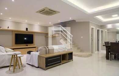 Imagem: A casa em condomínio possui 4 Dormitórios, 4 Banheiros, 2