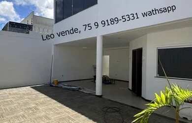 Imagem: A casa possui 4 Dormitórios, 4 Banheiros, 2 Vagas na garagem