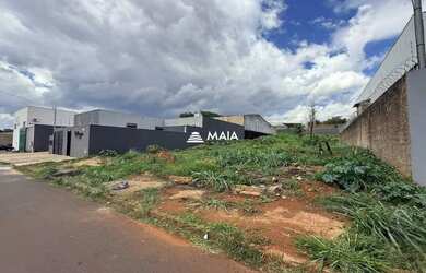 Imagem: O terreno possui 700m² de Área e está localizado em Jardim