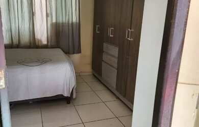 Imagem 12: Vendo Casa Paar Próximo Canteiro Central