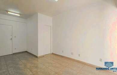 Imagem: O depósito possui 64m² de Área e está localizado em Santo