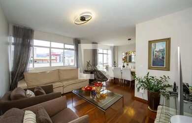 Imagem: O apartamento possui 4 Dormitórios, 3 Banheiros, 2 Vagas na