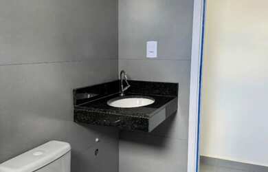 Imagem 6: Excelente casa 3/4 sendo 1 suíte com fácil acesso à Av. Ayrton Senna