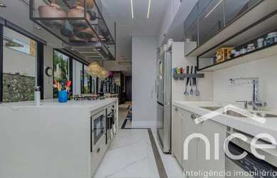 Imagem 5: Casa mobiliada em condomínio fechado, de 275m², com 3 Suítes, no bairro...