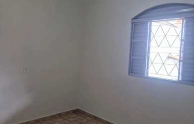 Imagem 11: FM Vende Casa na QR 216 de Santa Maria-DF, aceita financiamento