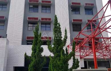 Imagem: O depósito possui 5 Vagas na garagem, 120m² de Área e está