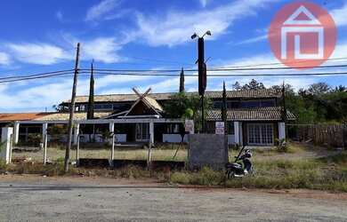 Imagem: O depósito possui 5 Vagas na garagem e 4020m² de Área e está