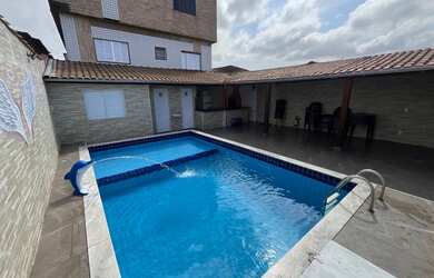 Imagem: A casa possui 2 Banheiros e está localizado em Catiapoa, São