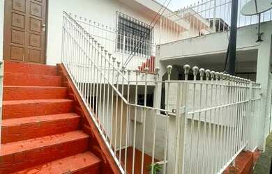 Imagem: A casa possui 2 Dormitórios, 2 Banheiros, 1 Vaga na garagem