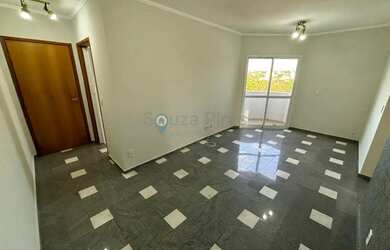 Imagem: O apartamento possui 2 Dormitórios, 2 Banheiros, 1 Vaga na