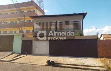 Imagem: O apartamento possui 3 Dormitórios, 2 Banheiros, 3 Vagas na