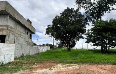 Imagem: O terreno possui 250m² de Área e está localizado em Ilda