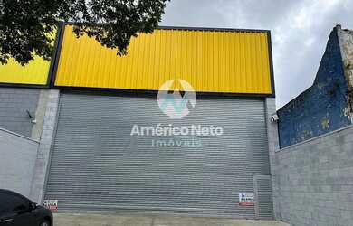 Imagem: O depósito possui 4 Vagas na garagem, 500m² de Área, Imóvel