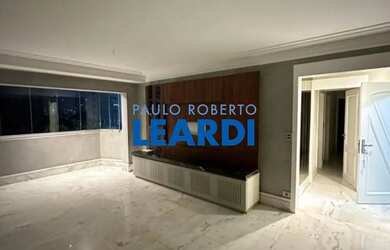 Imagem: O apartamento possui 3 Dormitórios, 3 Banheiros, 2 Vagas na