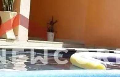 Imagem: A casa em condomínio possui 4 Dormitórios, 5 Banheiros, 2