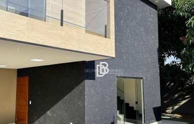 Imagem: A casa possui 3 Dormitórios, 2 Banheiros, 4 Vagas na garagem