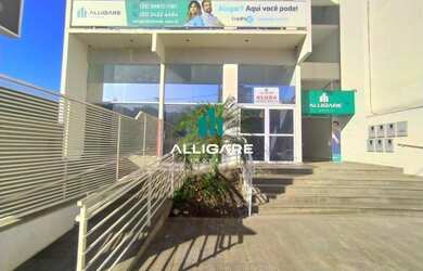 Imagem: O depósito possui 4 Vagas na garagem, 300m² de Área, Imóvel