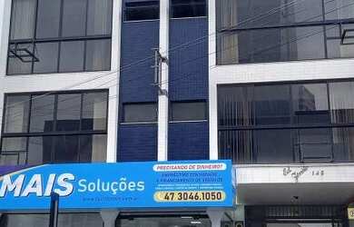 Imagem: O studio possui 1 Dormitório, 1 Banheiro, 36m² de Área e