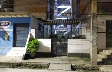 Imagem: O apartamento possui 2 Dormitórios e 1 Banheiro e está localizado