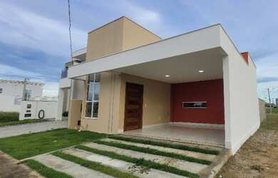 Imagem: A casa em condomínio possui 3 Dormitórios, 3 Banheiros, 2