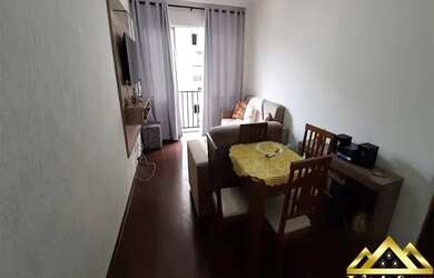 Imagem: O apartamento possui 1 Dormitório, 1 Banheiro, 1 Vaga na garagem