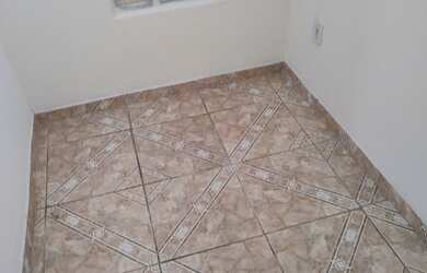 Imagem: A casa possui 2 Dormitórios, 1 Banheiro, 1 Vaga na garagem