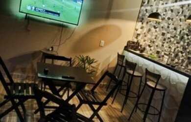 Imagem: A casa possui 3 Dormitórios, 1 Banheiro, 1 Vaga na garagem