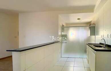 Imagem: O apartamento possui 3 Dormitórios, 1 Banheiro, 2 Vagas na