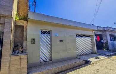 Imagem: O apartamento possui 3 Dormitórios, 1 Banheiro, 1 Vaga na garagem