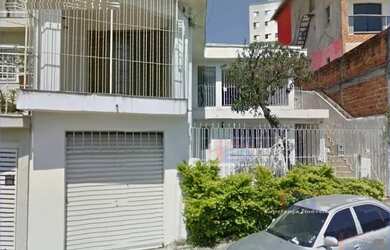 Imagem: A casa possui 2 Dormitórios, 2 Banheiros, 3 Vagas na garagem