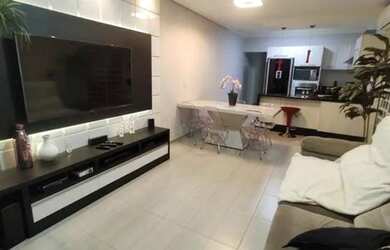 Imagem 1: VENDO EXCELENTE CASA. 73m² de Área, 1 Vaga na garageme3 Dormitórios