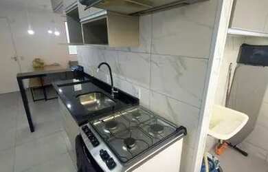 Imagem: O apartamento possui 2 Dormitórios, 1 Banheiro, 1 Vaga na garagem